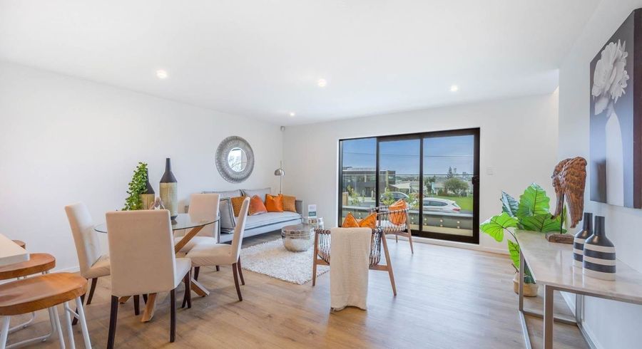  at 4/5 Marsh Avenue, Forrest Hill, North Shore City, Auckland