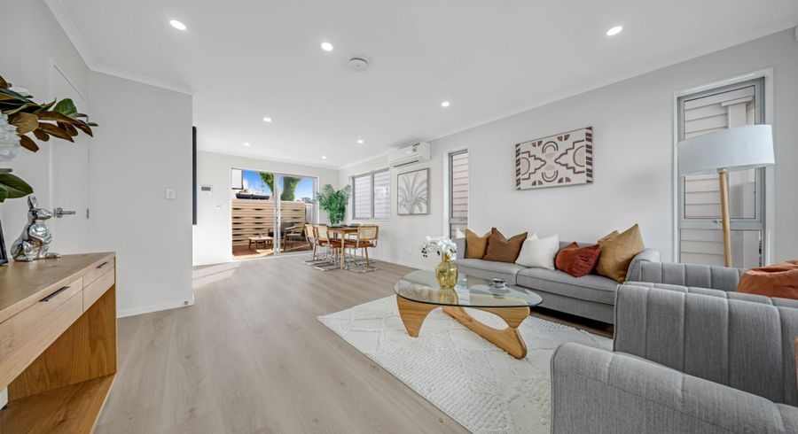  at 9D Glennandrew Drive, Half Moon Bay, Manukau City, Auckland