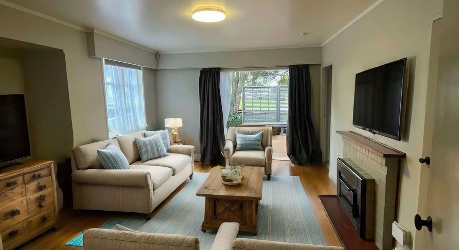  at 25 Hobson Drive, Panmure, Auckland