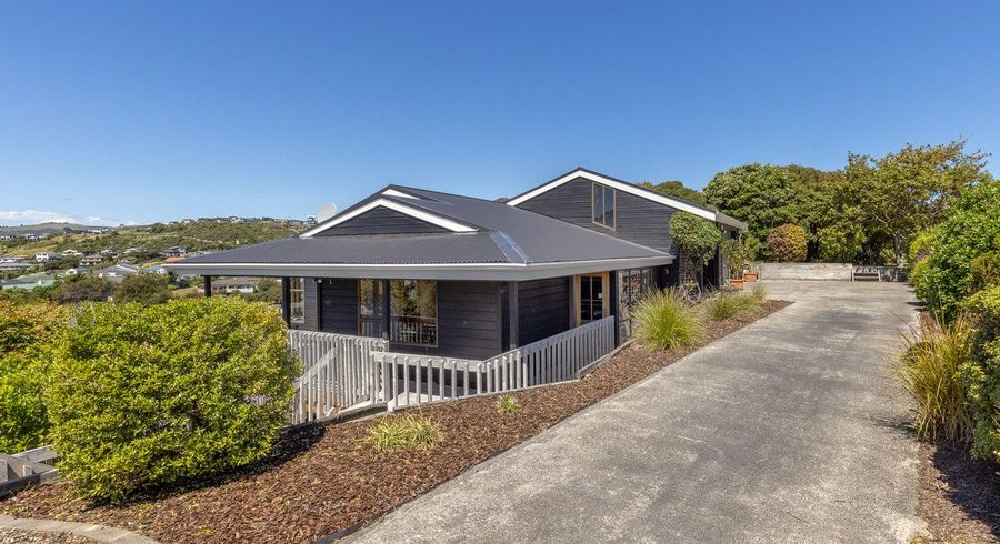  at 41 James Cook Drive, Whitby, Porirua