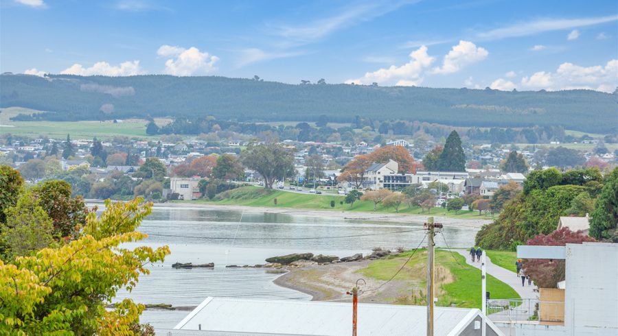  at 7/208 Lake Terrace, Waipahihi, Taupo