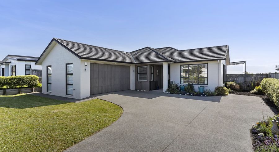  at 28 Mahutonga Avenue, Beachlands, Auckland