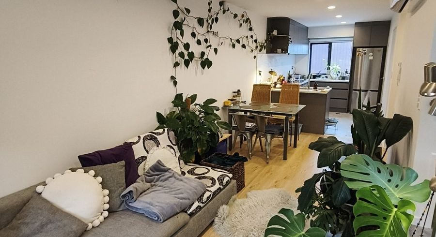  at 1/9 Donovan Ave, Massey, Waitakere City, Auckland