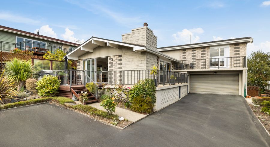  at 9 Gebbie Street, Kinmont Park, Mosgiel