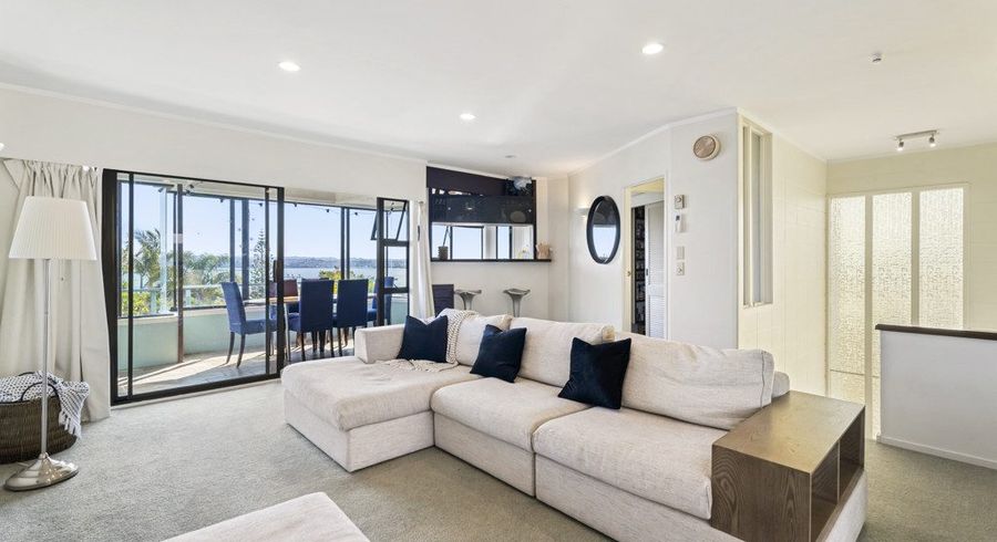  at 1/64 Island Bay Road, Beach Haven, North Shore City, Auckland