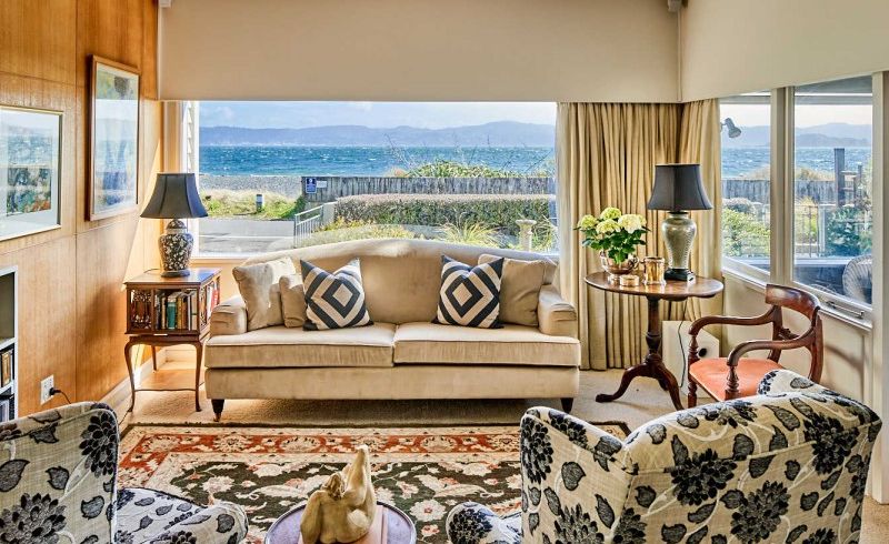  at 143 Marine Parade, Eastbourne, Lower Hutt