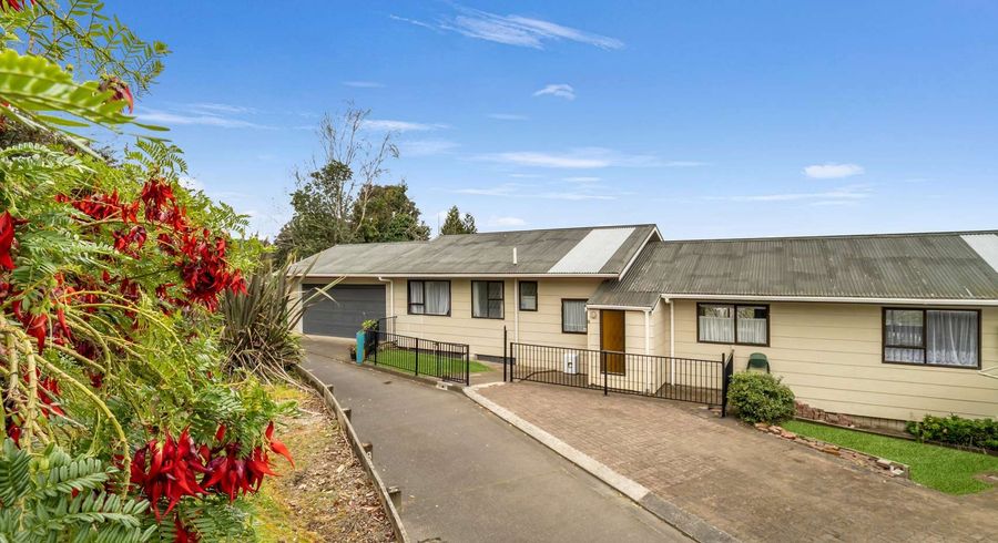  at 8 Parkdale Drive, Aramoho, Whanganui, Manawatu / Whanganui