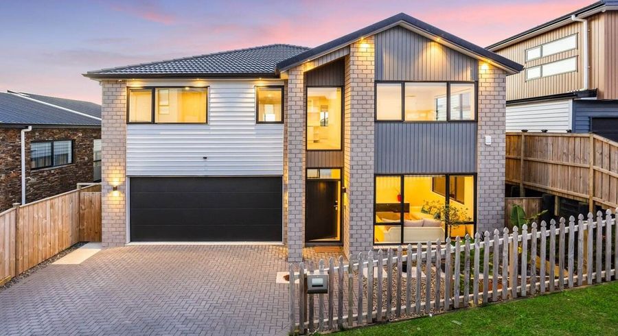  at 20  Bendridge Street, Flat Bush, Manukau City, Auckland