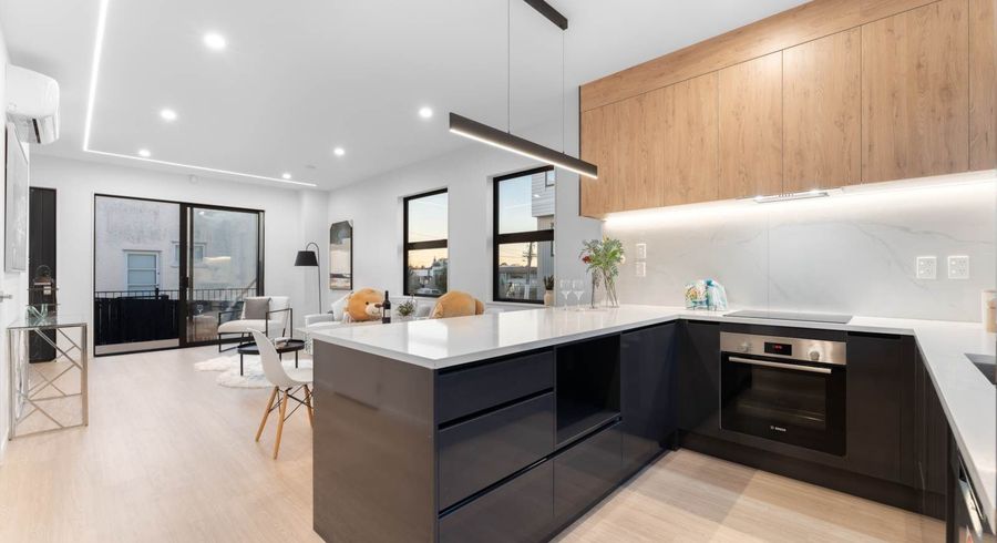  at 3/16 Binsted Road, New Lynn, Waitakere City, Auckland