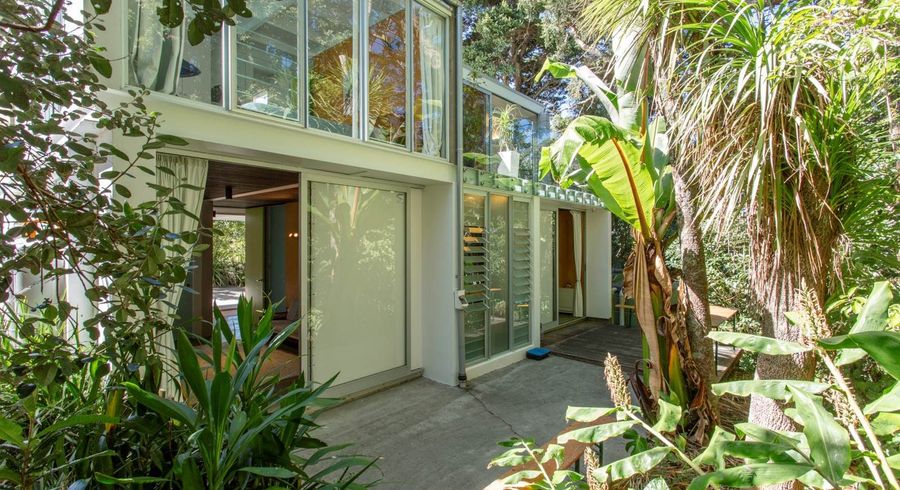  at 25A Wernham Place, Northcote, North Shore City, Auckland