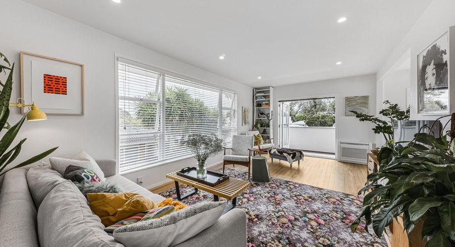  at 1/9 Buxton Street, Point Chevalier, Auckland