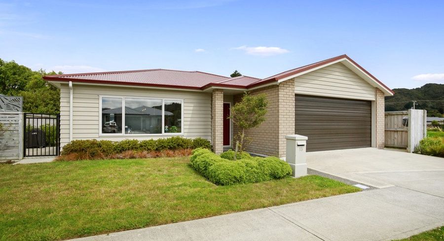  at 15 Grovedale Square, Wainuiomata, Lower Hutt