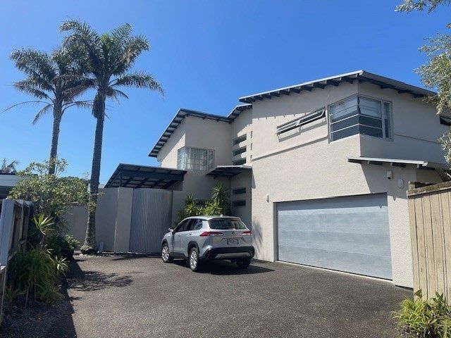  at 2/16 Tobruk Crescent, Milford, North Shore City, Auckland