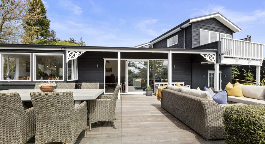  at 10A Sequoia Grove, Merrilands, New Plymouth