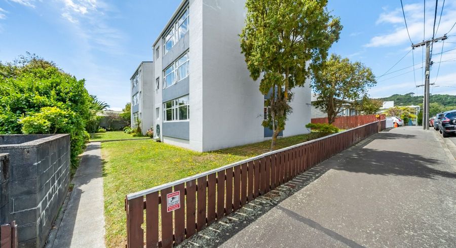  at 12/10 Angus Avenue, Berhampore, Wellington