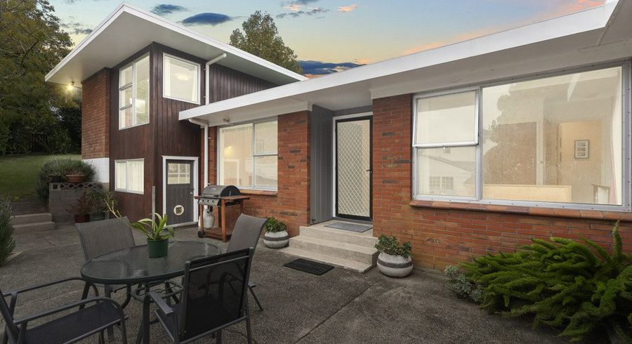  at 61 Taylor Road, Mangere Bridge, Auckland