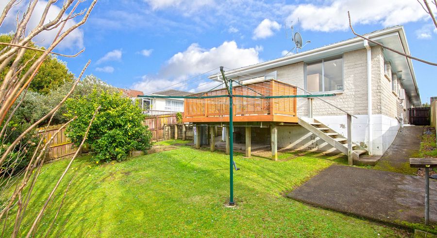  at 4/58 Wellington Street, Howick, Auckland