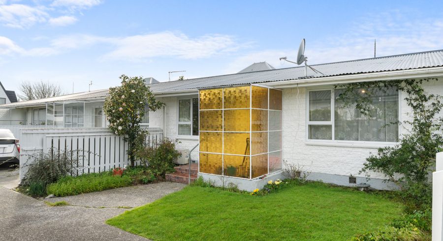 at 2/22 Burdale st, Riccarton, Christchurch City, Canterbury