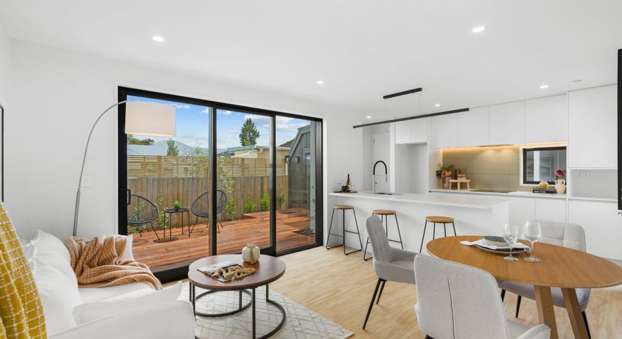  at 2/5 Clarence Street South, Addington, Christchurch City, Canterbury