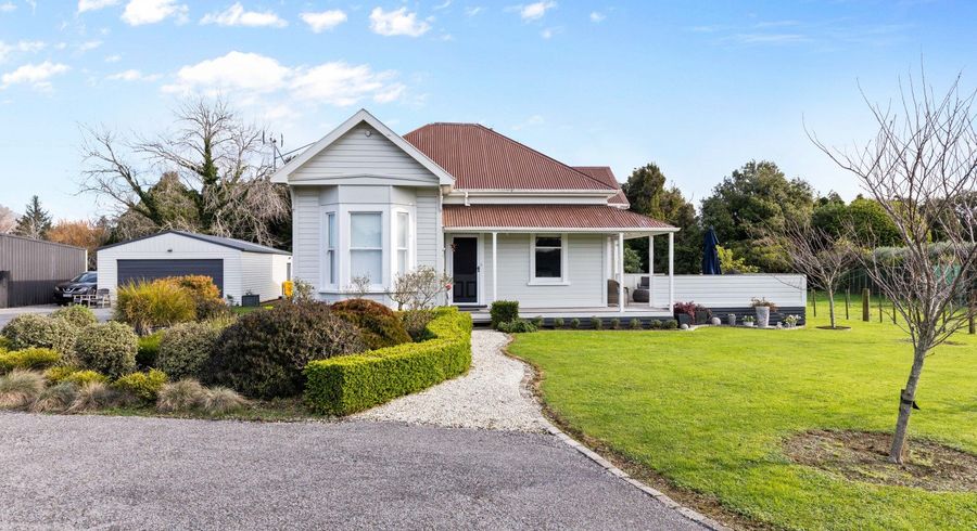  at 458 Mountain Road, Lepperton, New Plymouth, Taranaki