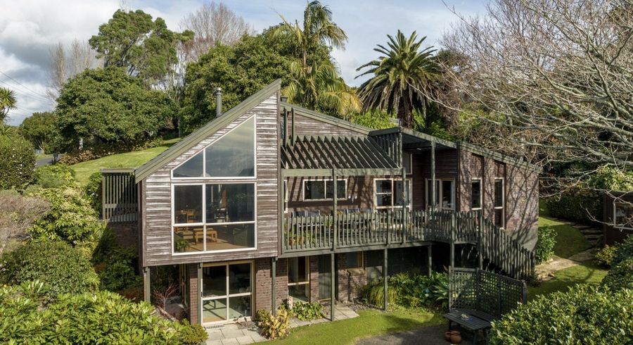 at 279 Waitaha Road, Welcome Bay, Tauranga
