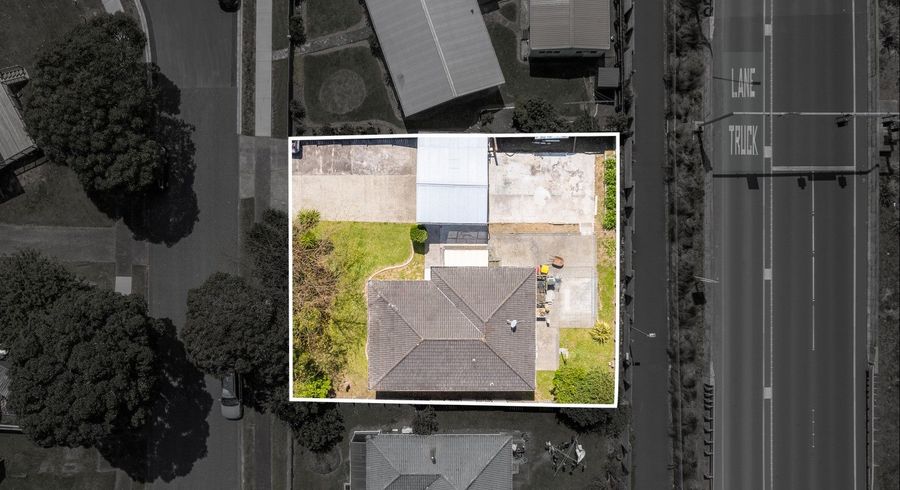  at 21 Avro Place, Mangere, Auckland
