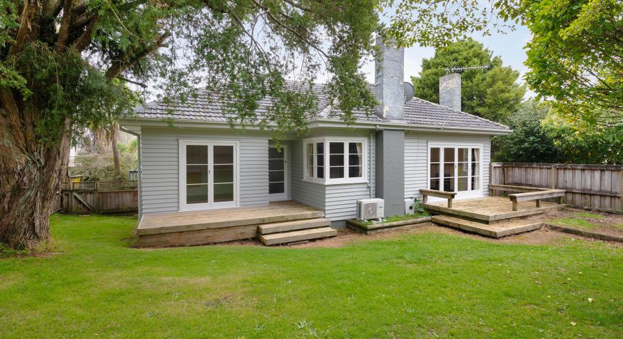  at 36 Forest Lake Road, Forest Lake, Hamilton, Waikato