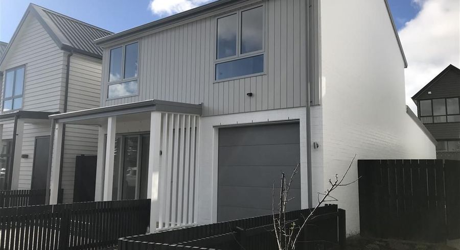  at 20 Fenchurch Street, Glen Innes, Auckland