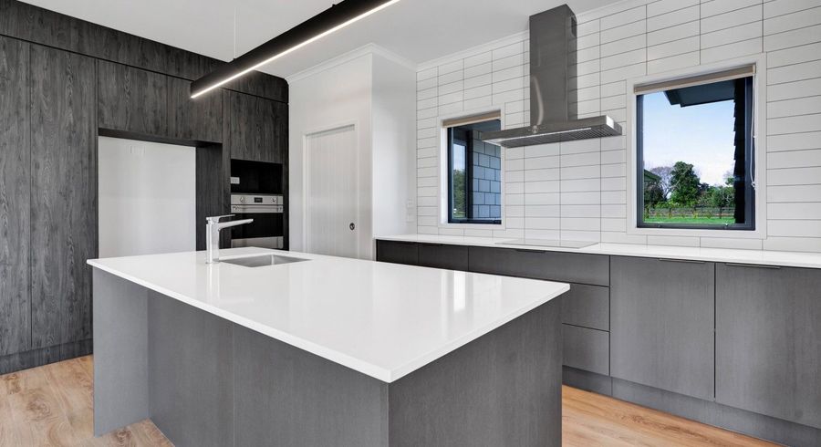  at 31 Ninia Road, Paraite, New Plymouth