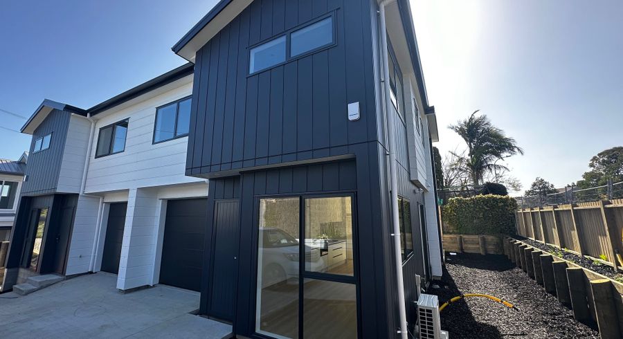  at 44 Edgeworth Road, Glenfield, North Shore City, Auckland