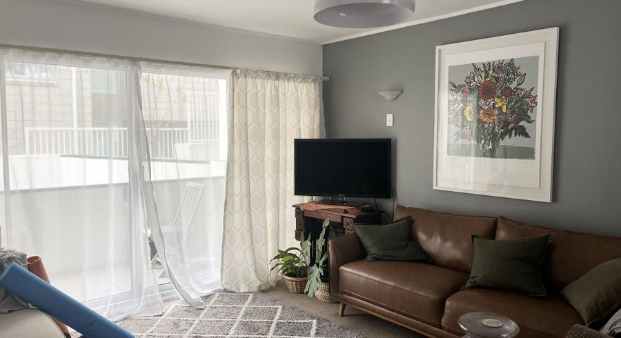  at 2/26 Patteson Avenue, Mission Bay, Auckland