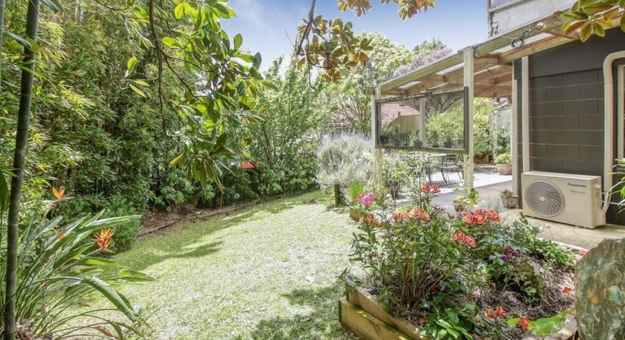  at 2/93 Woodglen Road, Glen Eden, Waitakere City, Auckland