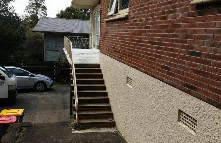  at 329 East Coast Road, Mairangi Bay, North Shore City, Auckland