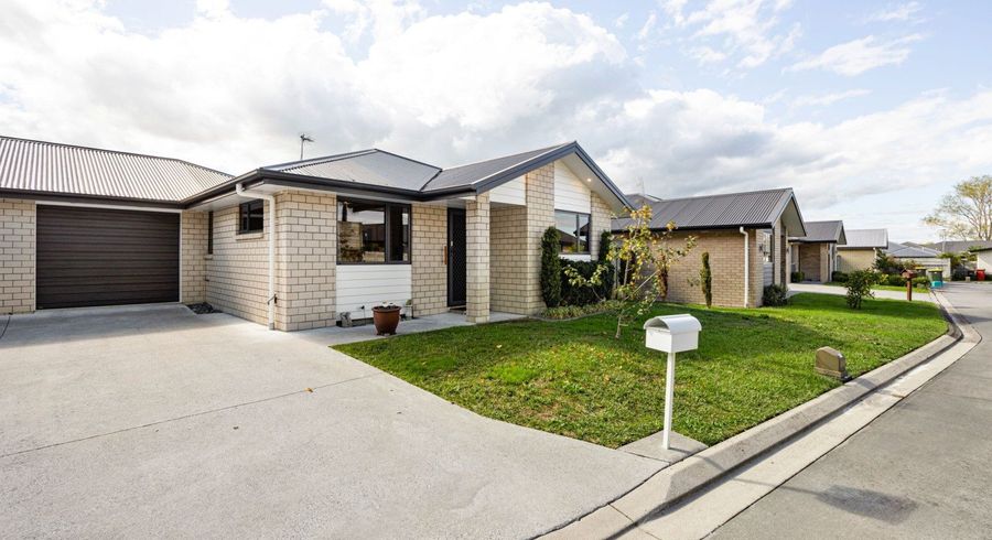  at 51 Shrule Place, Huntington, Hamilton