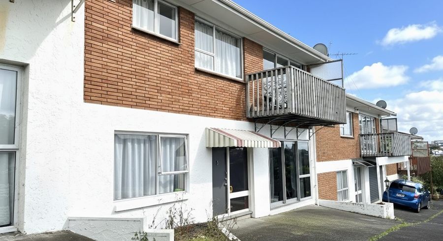  at 3/205 Onewa Road, Birkenhead, North Shore City, Auckland