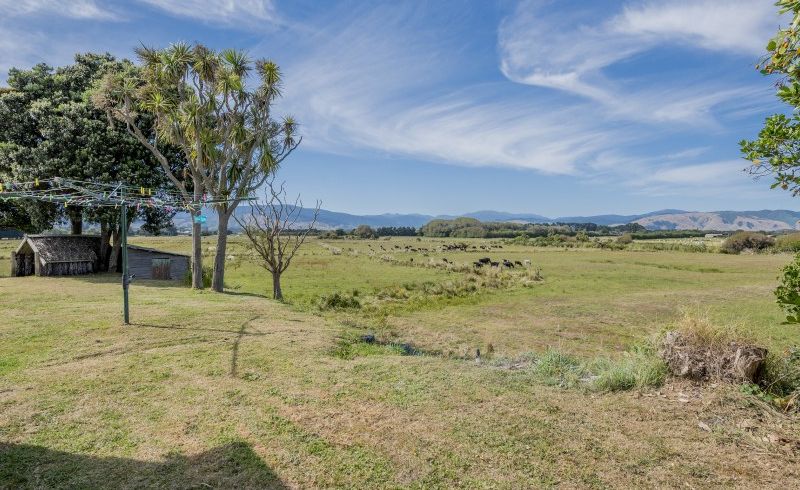  at 9 O'Rourke Place, Otaki Beach, Otaki