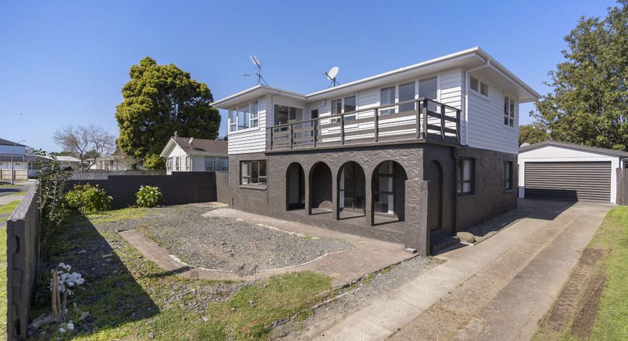  at 5 Brentford Place, Manurewa, Auckland