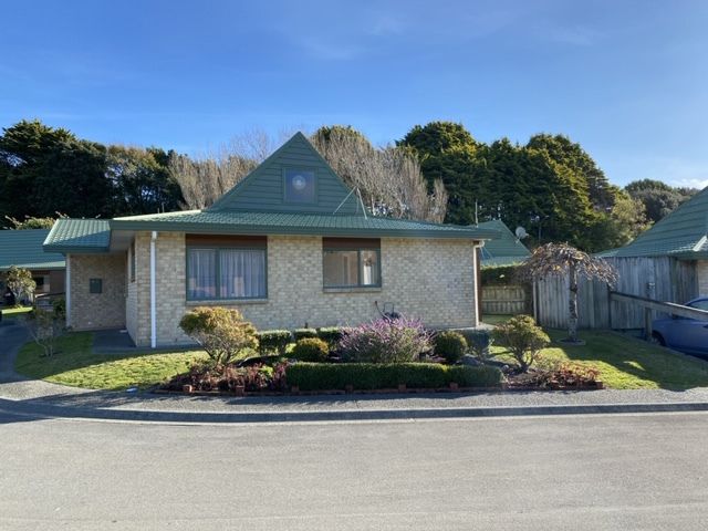  at 68/42 Main Road, Tawa, Wellington