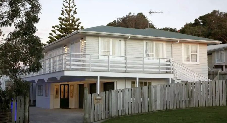  at 29 Tirowhanga Road, Paremata, Porirua, Wellington