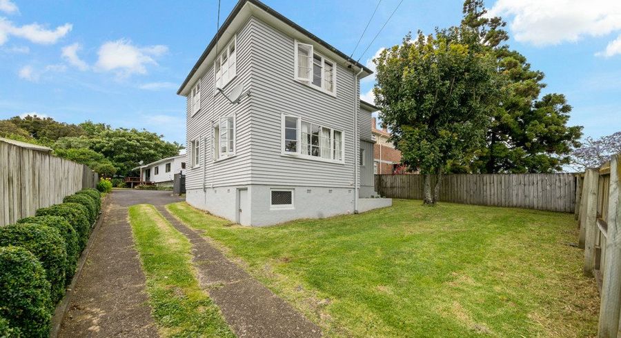  at 49 Pilkington Road, Panmure, Auckland