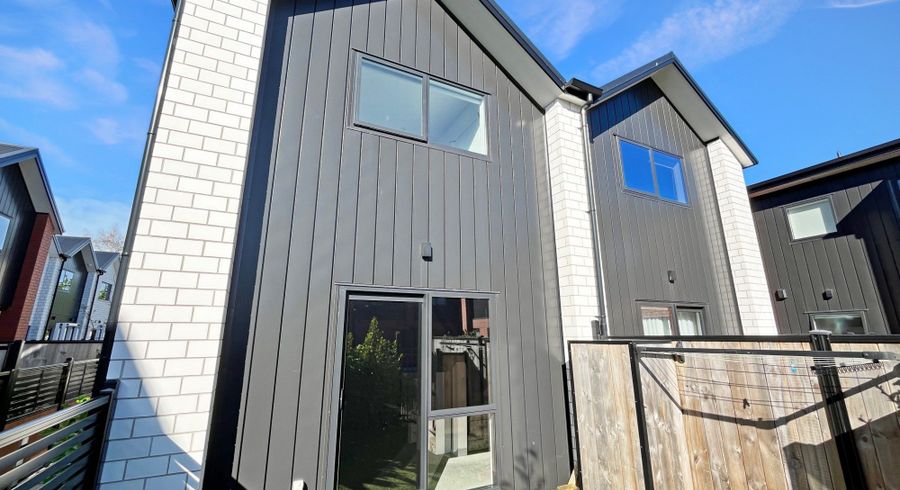  at 2/12 Biddle Crescent, Taita, Lower Hutt, Wellington