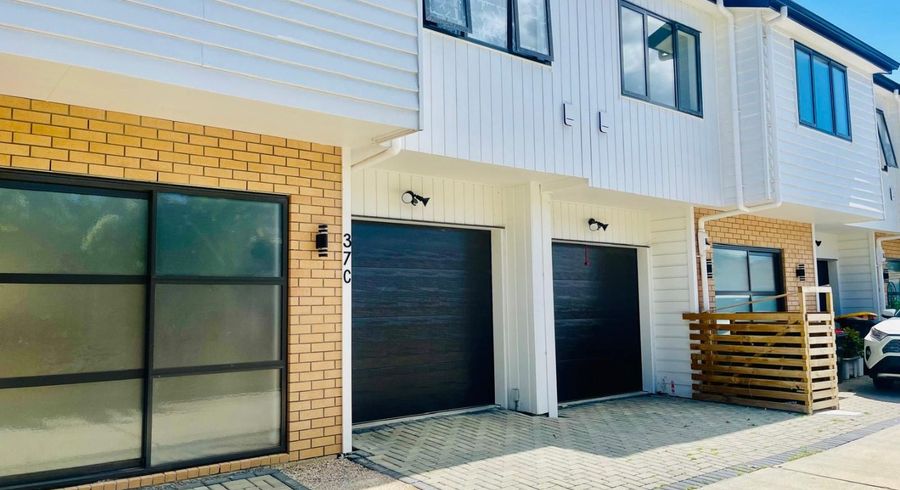  at 37D Court Town Close, Mangere, Manukau City, Auckland