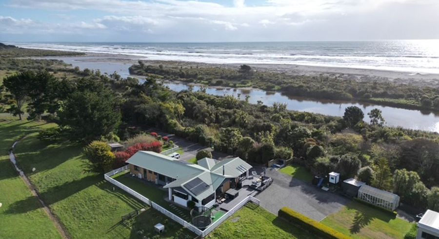  at 27 Coopers Road, Gladstone, Grey, West Coast