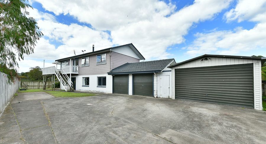  at 136 Sycamore Drive, Sunnynook, Auckland