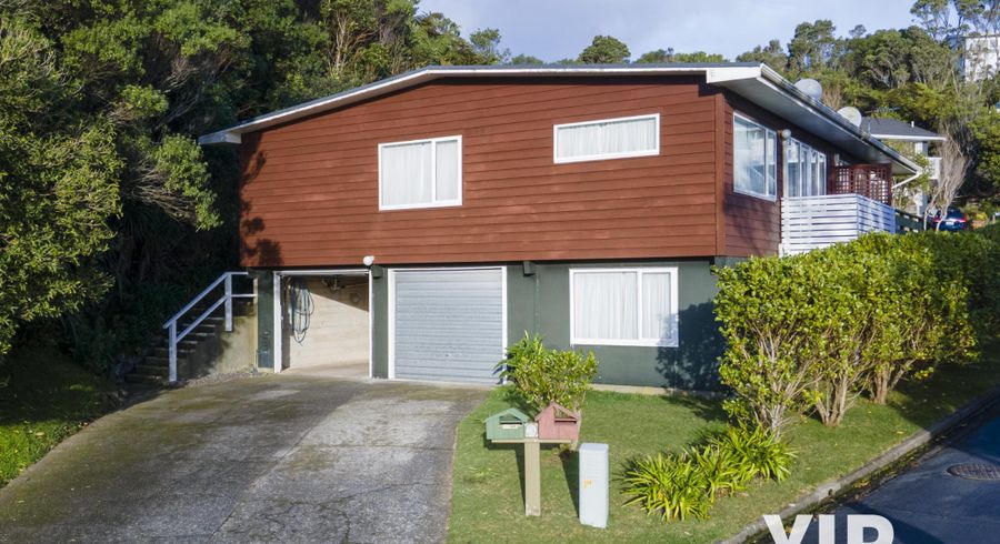  at 2/15 Bloomsbury Grove, Newlands, Wellington