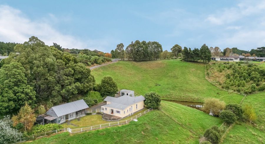  at 100 Halcombe Road, Feilding, Feilding