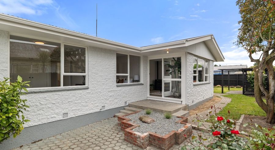  at 2/29 Wainoni Road, Wainoni, Christchurch