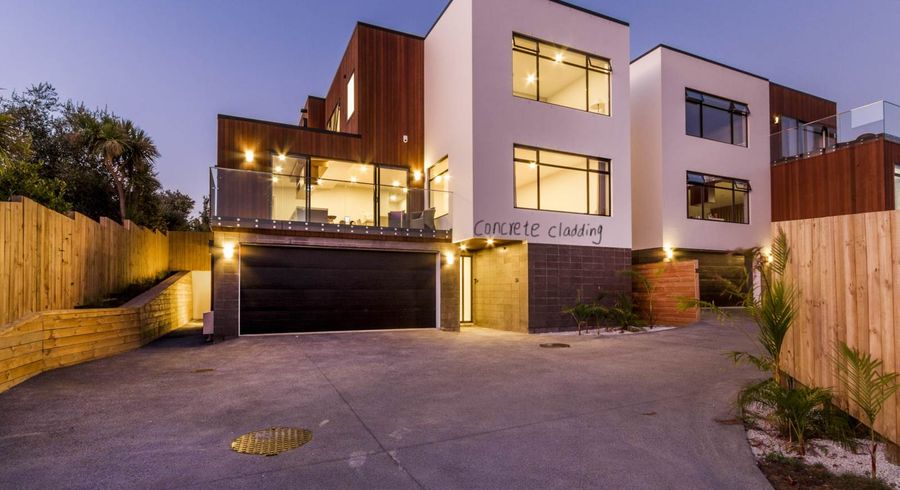  at 3 Montana Avenue, Murrays Bay, Auckland