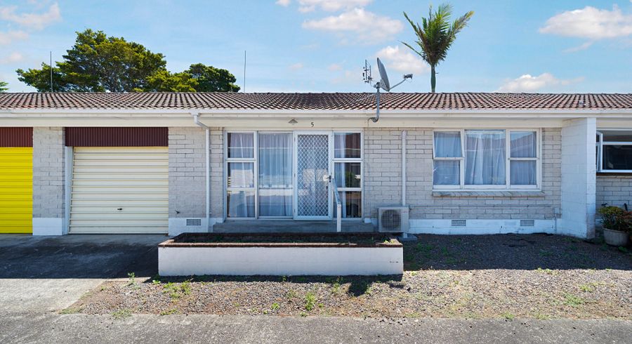  at 5/52 Wallace Road, Papatoetoe, Auckland