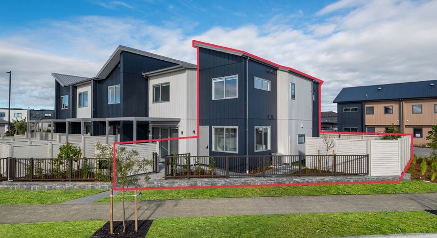  at 10 Pohorama Lane, Conifer Grove, Papakura, Auckland